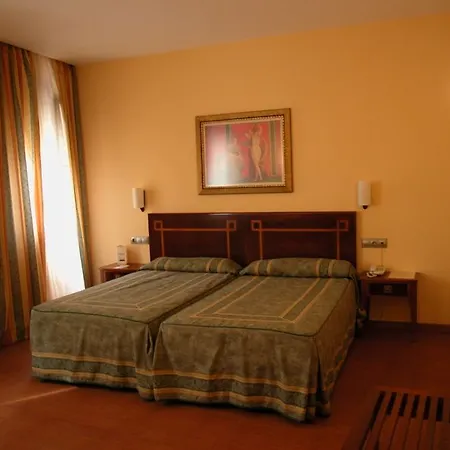 Mm Hotel