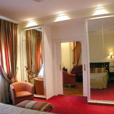 Hotel Mm