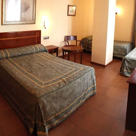 Hotel Mm 3*
