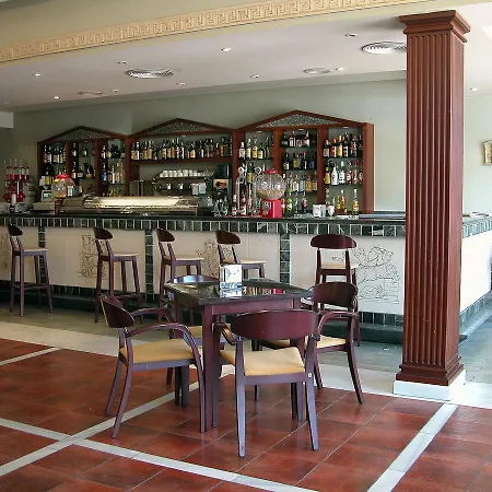 Hotel Mm 3*