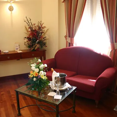 Hotel Mm 3*