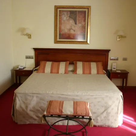 Hotel Mm 3*