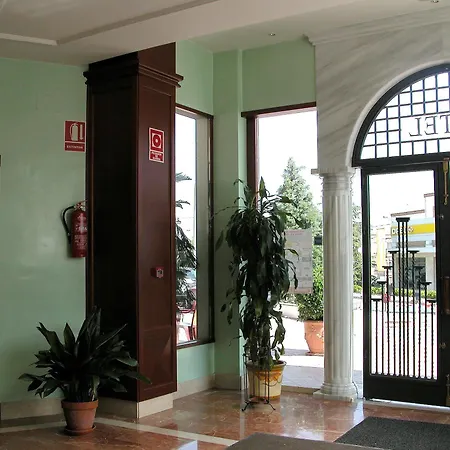 Hotel Mm 3*